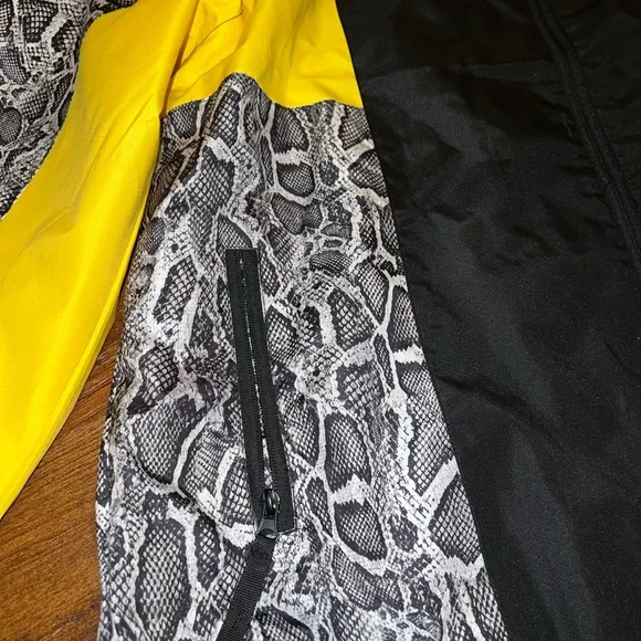 NWT WESC Black & Yellow Colorblock Snakeskin Retro Zip Up Track Jacket Size XL - Picture 7 of 14